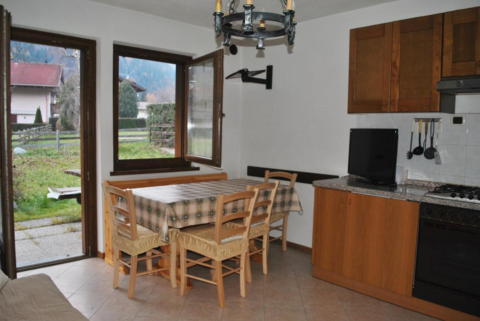 Apartment La Pineta - In Pinzolo